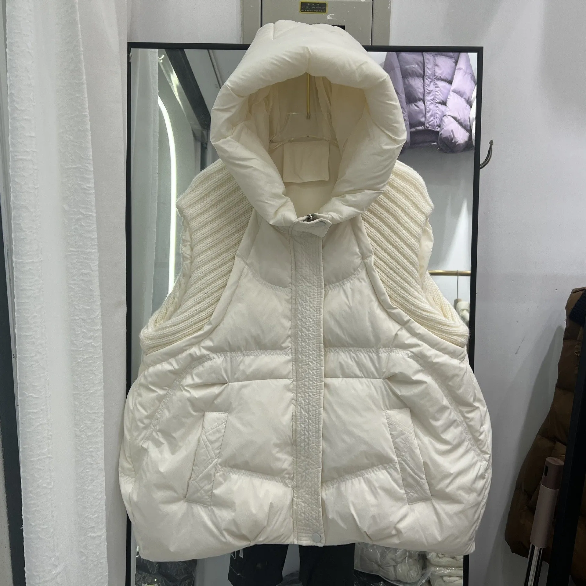 ✨Get 50% off💖Women's Sleeveless Knitted Patchwork Down Vest Coat