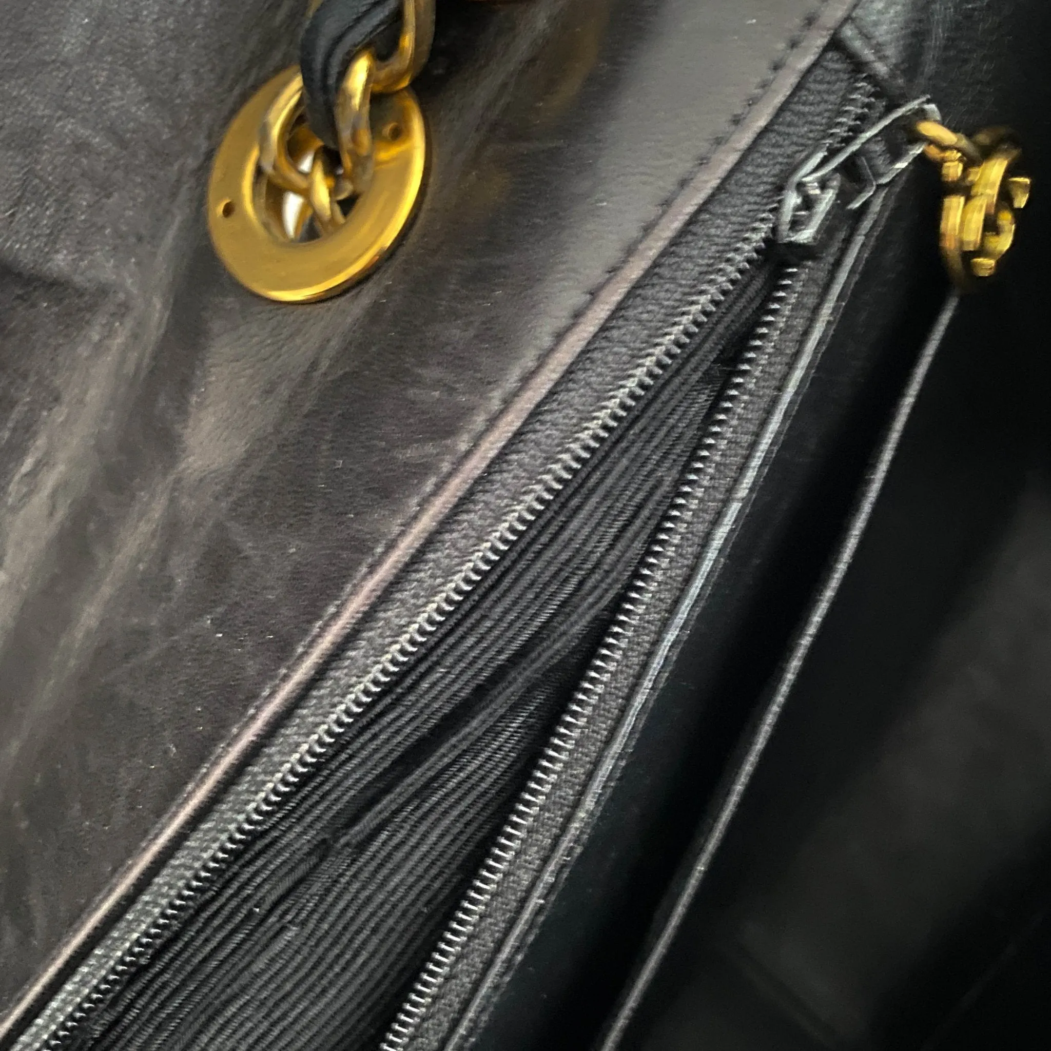 Jumbo Classic  Flap Large CC turnlock Patente Bag