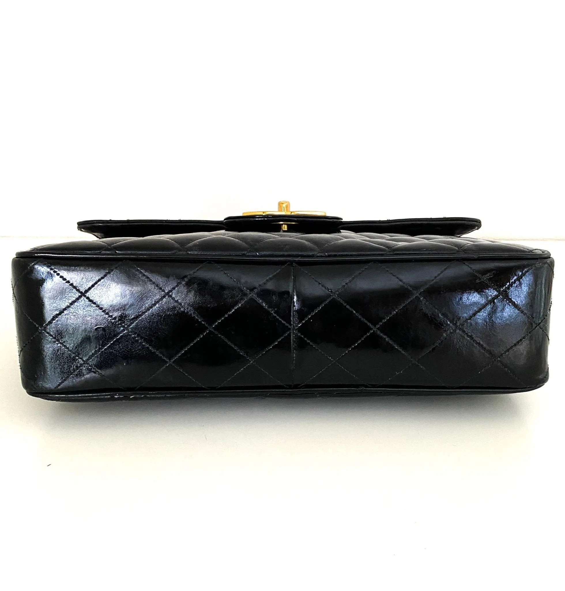 Jumbo Classic  Flap Large CC turnlock Patente Bag