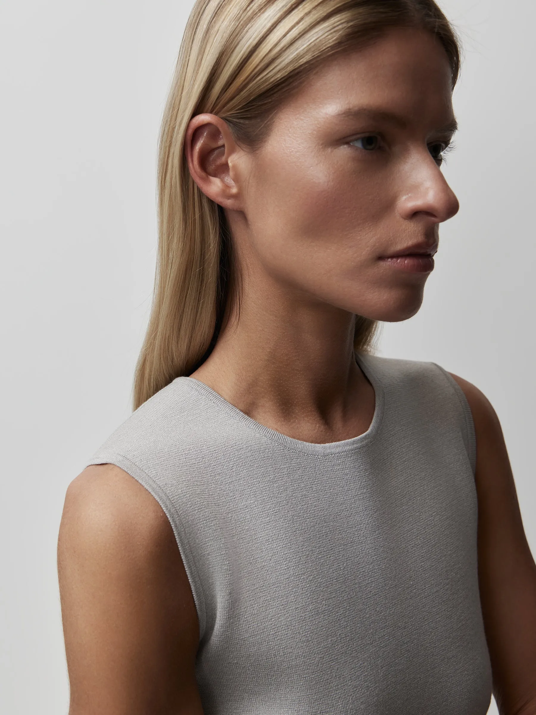 Knit vest