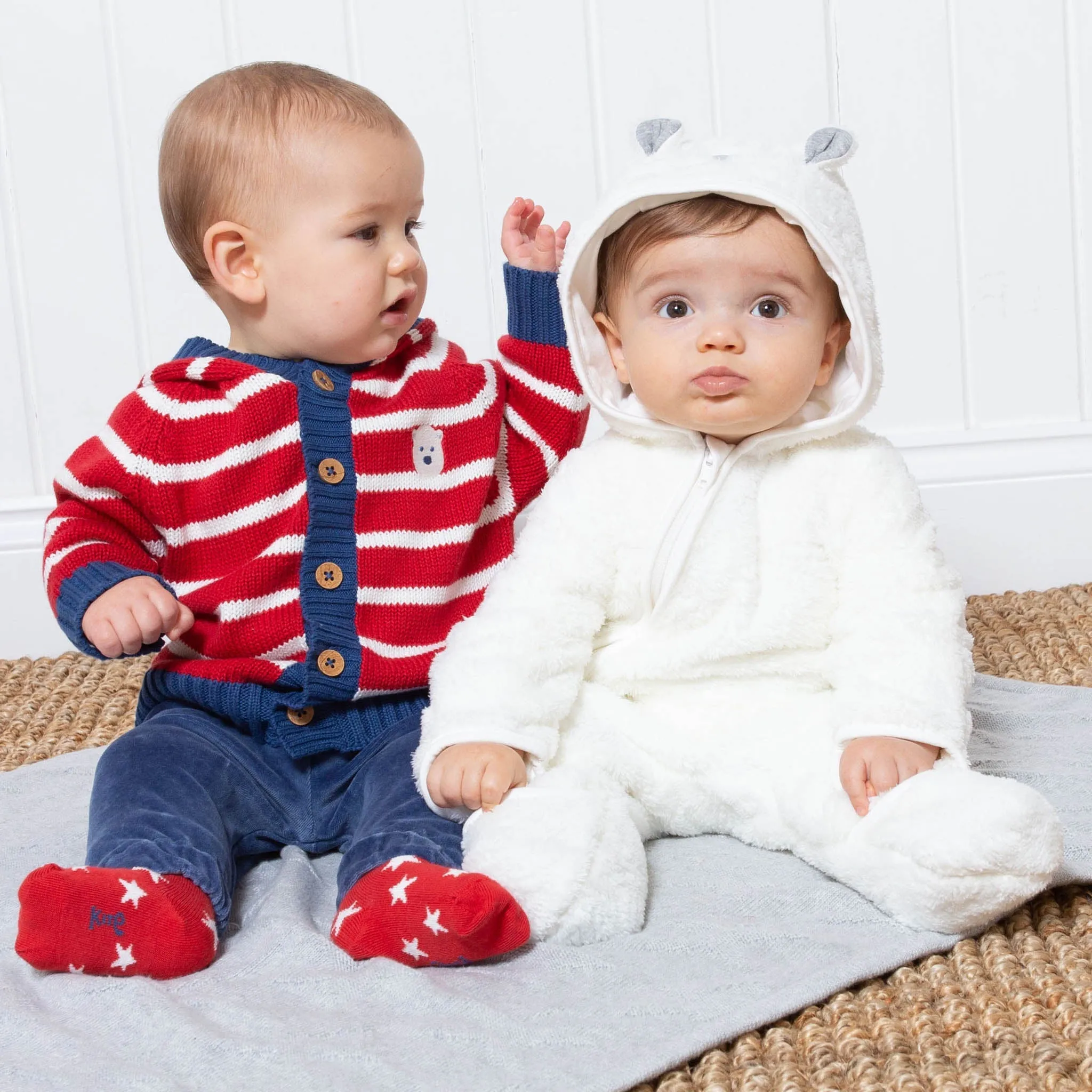 Snow bear knit hoody